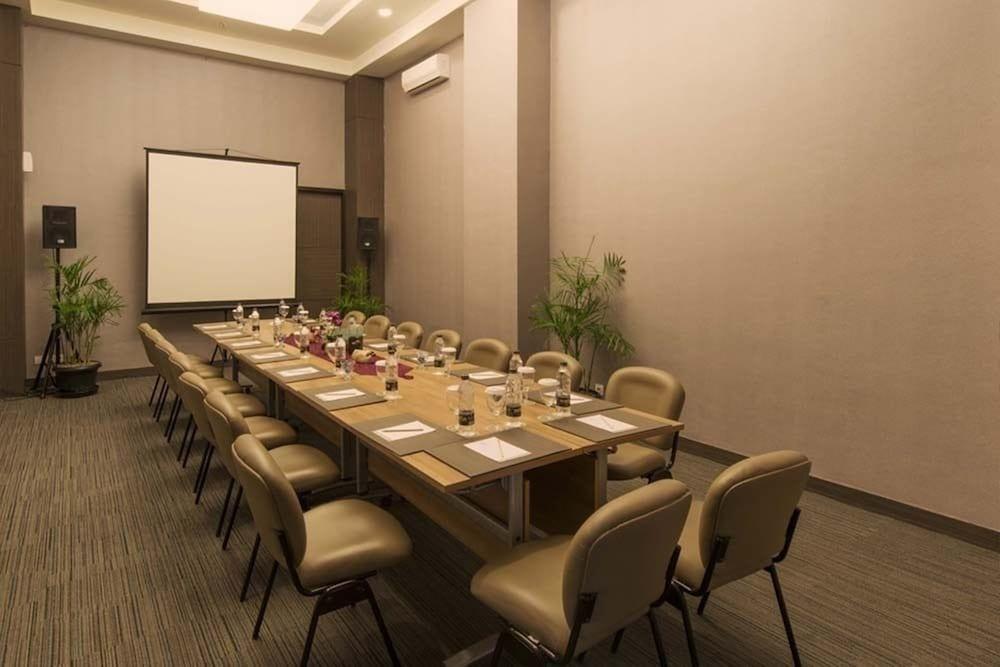 Pranaya Boutique Hotel Serpong Exteriör bild